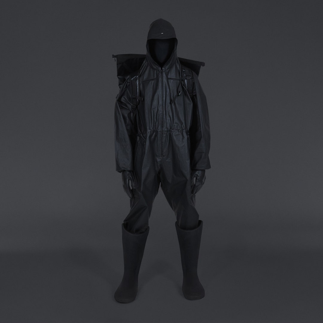 YEEZYGAPENGINEEREDBYBALENCIAGA_FEB2022_LOOK23